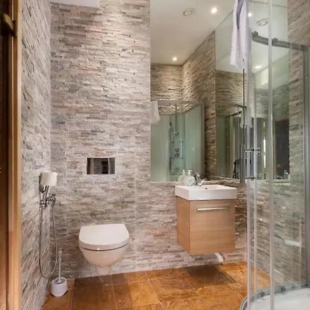 Operatheater View 2bd For 8 Appartamento Reval